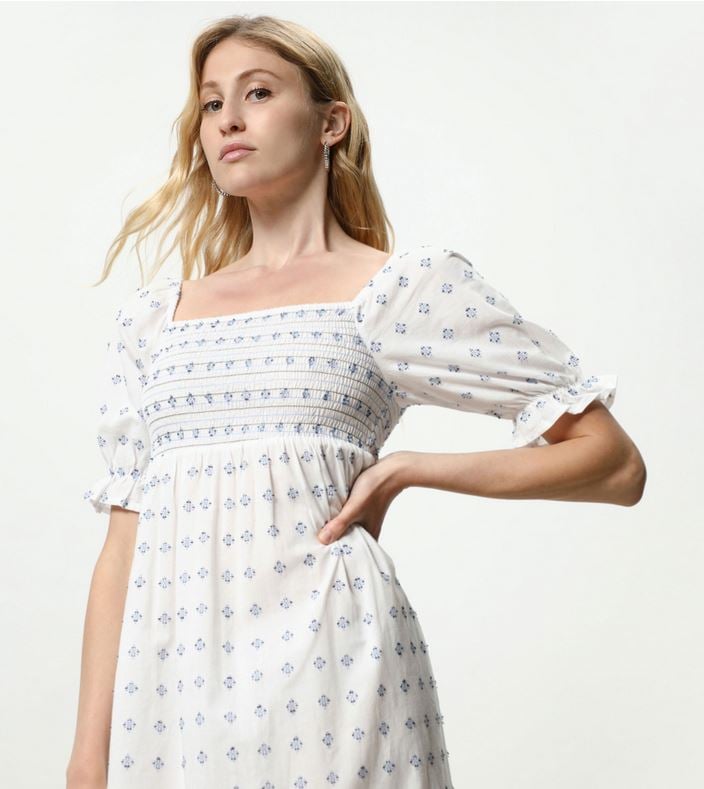 El vestido midi de Lefties con mangas abullonadas m&aacute;s c&oacute;modo de la nueva colecci&oacute;n