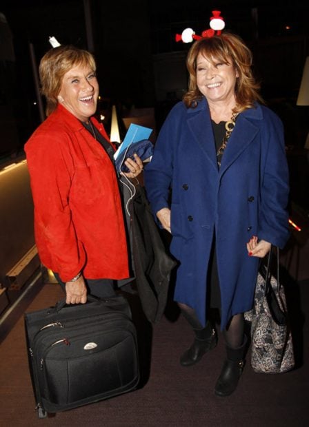 Mila Xim&eacute;nez y Chelo Garc&iacute;a Cort&eacute;s por las calles de Madrid / Gtres