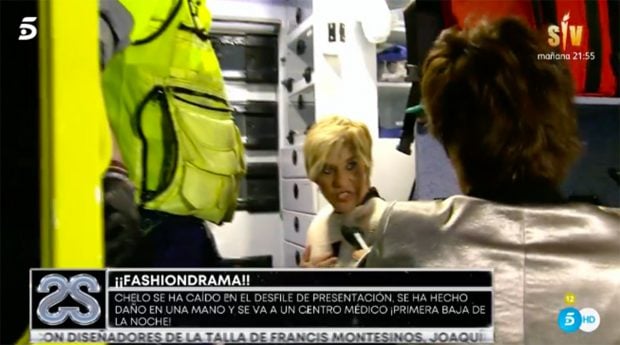 Chelo Garc&iacute;a-Cort&eacute;s sufre una aparatosa ca&iacute;da y es trasladada al hospital / Telecinco