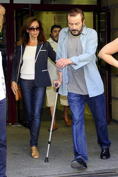 Ana Bel&eacute;n y Juan Diego en un funeral / Gtres