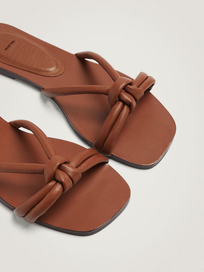 Las sandalias planas de Parfois que ser&aacute;n un b&aacute;sico en verano