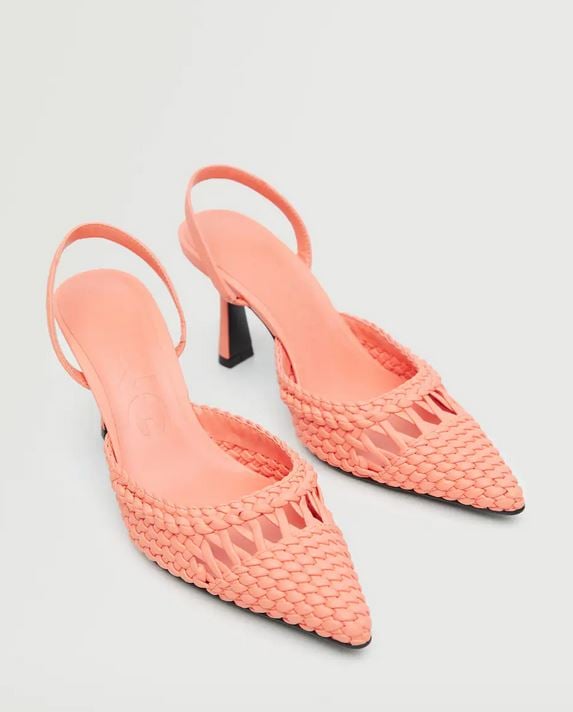 Las sandalias trenzadas de Mango en color pastel para una superfiesta