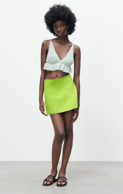 Los 5 tops de Zara que no pasar&aacute;n desapercibidos