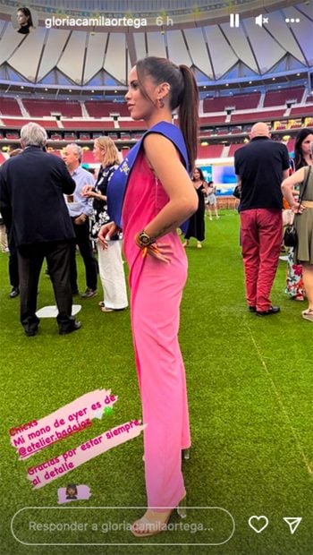 Gloria Camila apuesta por el fucsia en su graduaci&oacute;n / Instagram @gloriacamilaortega