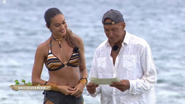 Kiko Matamoros y Lara &Aacute;lvarez en 'Supervivientes'/ Telecinco