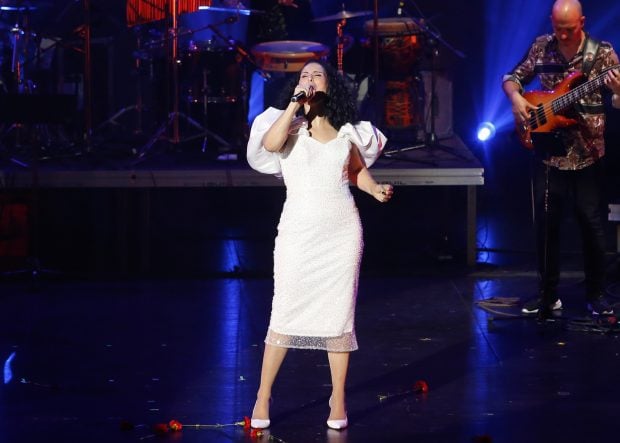 Rosa L&oacute;pez cantando / Gtres