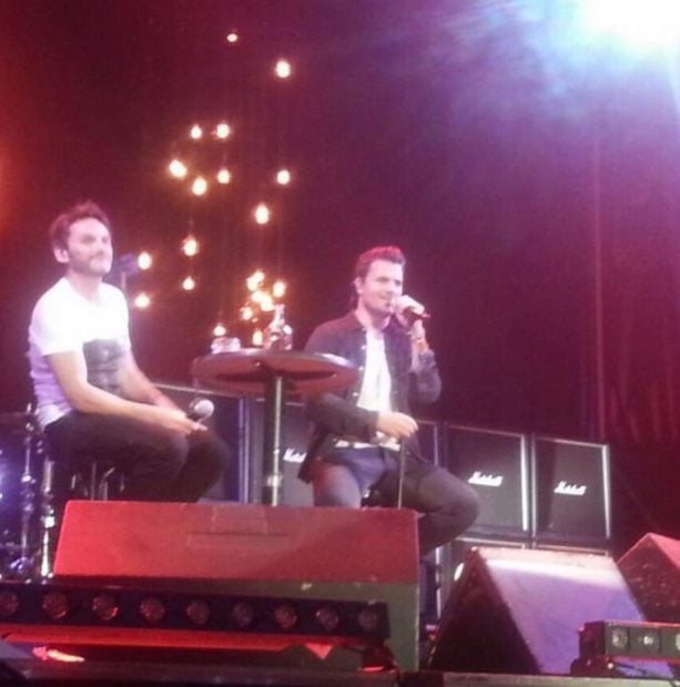 Fernando Tejero y Dani Mart&iacute;n en un escenario / Instagram