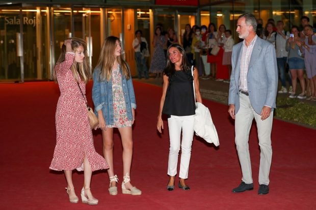 La Familia Real en el teatro / Gtres