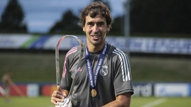 Ra&uacute;l Gonz&aacute;lez se convirti&oacute; en una leyenda del futbol / Gtres