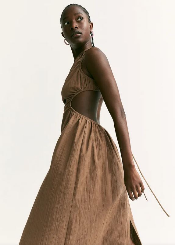 El vestido de H&M con una espectacular abertura en la espalda para las m&aacute;s arriesgadas