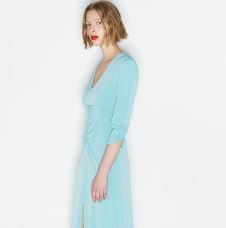 Los vestidos de Sfera que te están esperando en las rebajas de verano