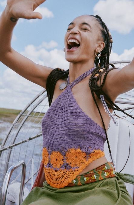 El top halter de Zara para llevar con la falda pareo que ya tenemos todas