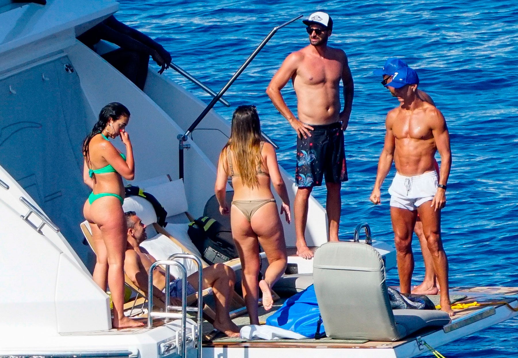 Cristiano Ronaldo y Georgina Rodr&iacute;guez, en Ibiza / Gtres