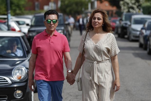 Ana Mar&iacute;a Ald&oacute;n y Ortega Cano paseando / Gtres