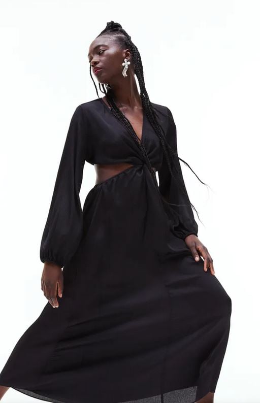 El vestido cut-out de crep&eacute; de H&M para un paseo por la playa