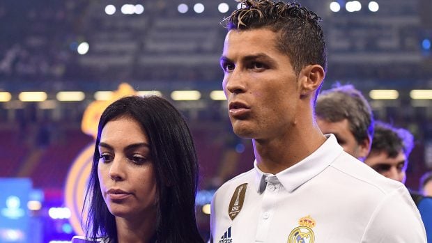 Cristiano Ronaldo y Georgina Rodr&iacute;guez en Cardiff / Gtres