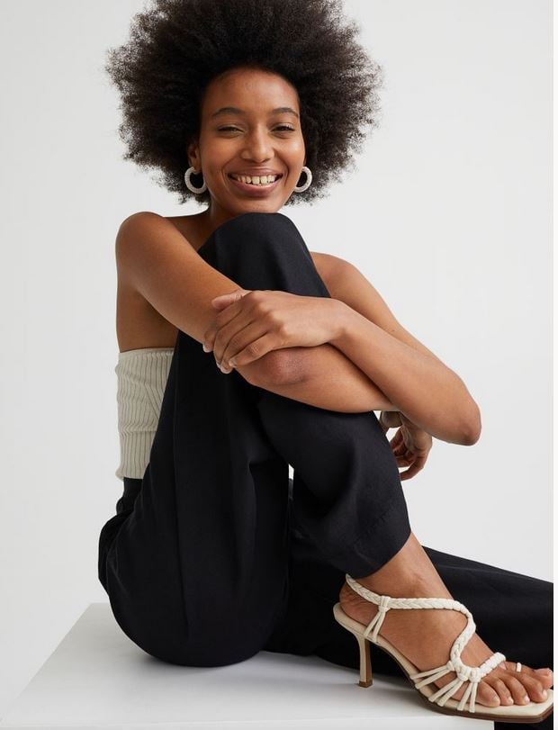 Las sandalias de tac&oacute;n de H&M color crema que resaltar&aacute; tu moreno