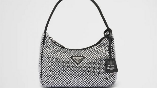 Bolso de Prada, modelo cristales en negro y plateado / Prada