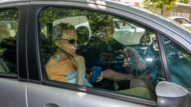 Jos&eacute; Ortega Cano en el coche / Gtres