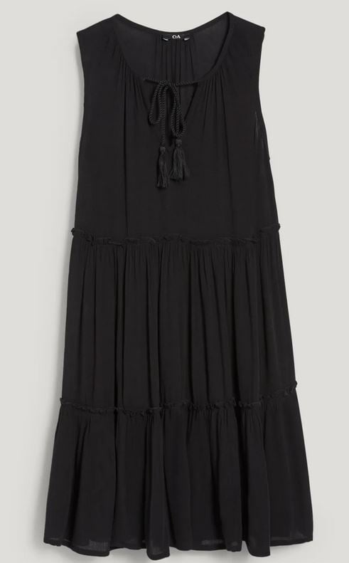 C&A tiene el vestido rebajado que va a gustar a todas por su corte evas&eacute;