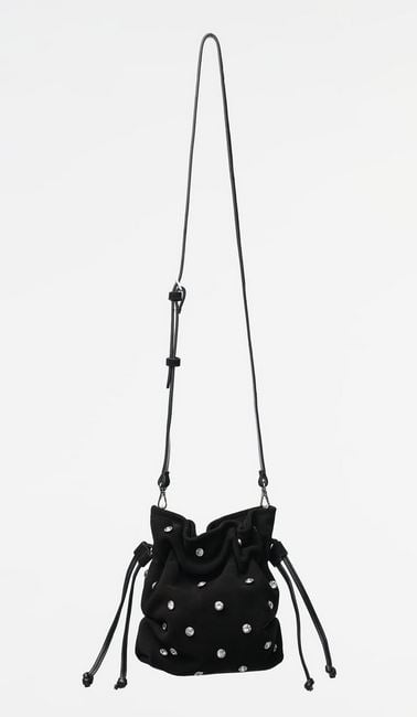 El bolso de serraje con brillos de Zara que utilizar&aacute;s en todas las bodas