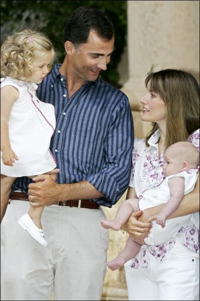 Leonor y Sof&iacute;a en Mallorca 2007 / Gtres