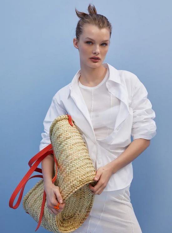 El bolso capazo de Mango a mitad de precio con bolsita interior para no perder nada