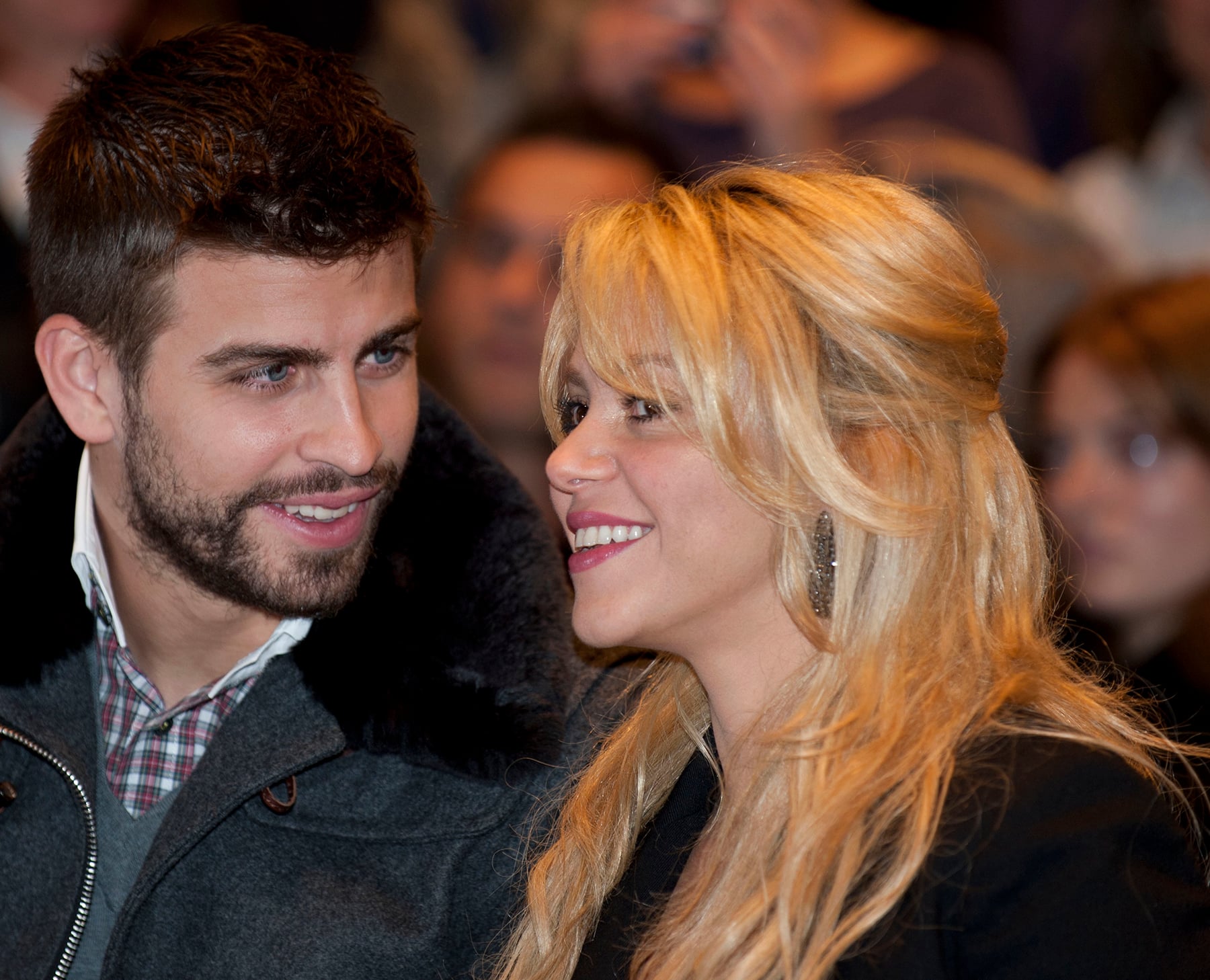 Piqu&eacute; y Shakira sonriendo / Gtres