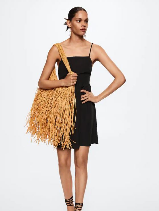 El vestido de Mango con el que disimular la tripa y con espalda descubierta