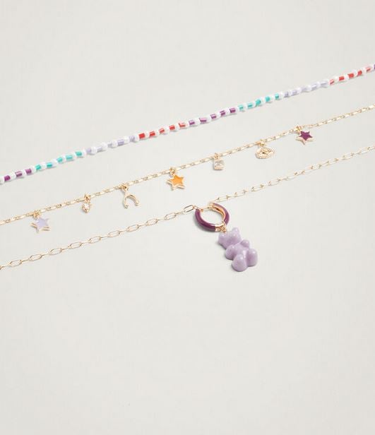 El collar con charms de Parfois y circonitas que es un accesorio &uacute;nico
