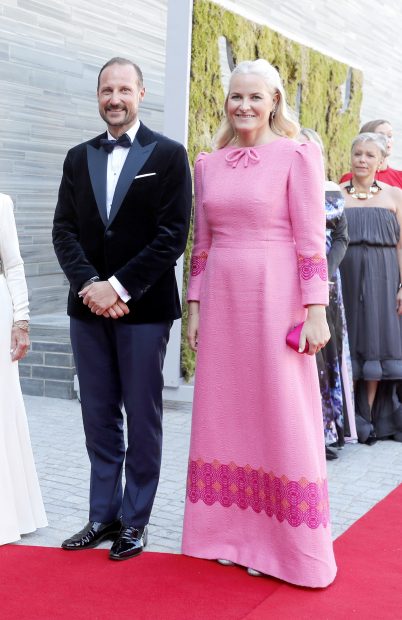 Haakon y Mette-Marit posando / Gtres