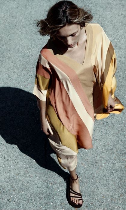 La sandalia plana de serraje de Zara que es un top ventas: &iexcl;tiene lista de espera!