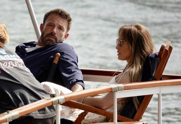 Jennifer L&oacute;pez y Ben Affleck en Par&iacute;s / Gtres