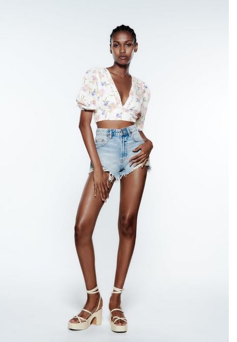El conjunto de falda y top de Zara con el que Roc&iacute;o Osorno se siente preciosa