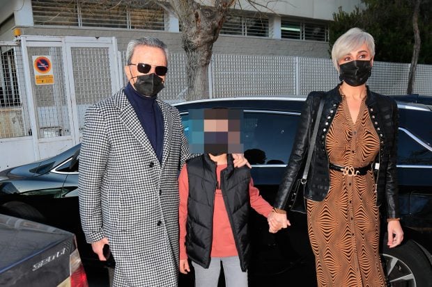 Ana Mar&iacute;a Ald&oacute;n y Ortega Cano con su hijo / Gtres