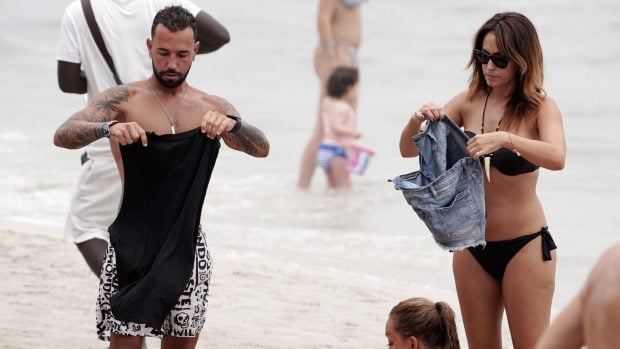 Omar S&aacute;nchez y Raquel Lozano de vacaciones / Gtres