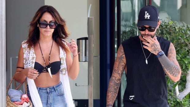 Omar S&aacute;nchez y Raquel Lozano en Ibiza / Gtres