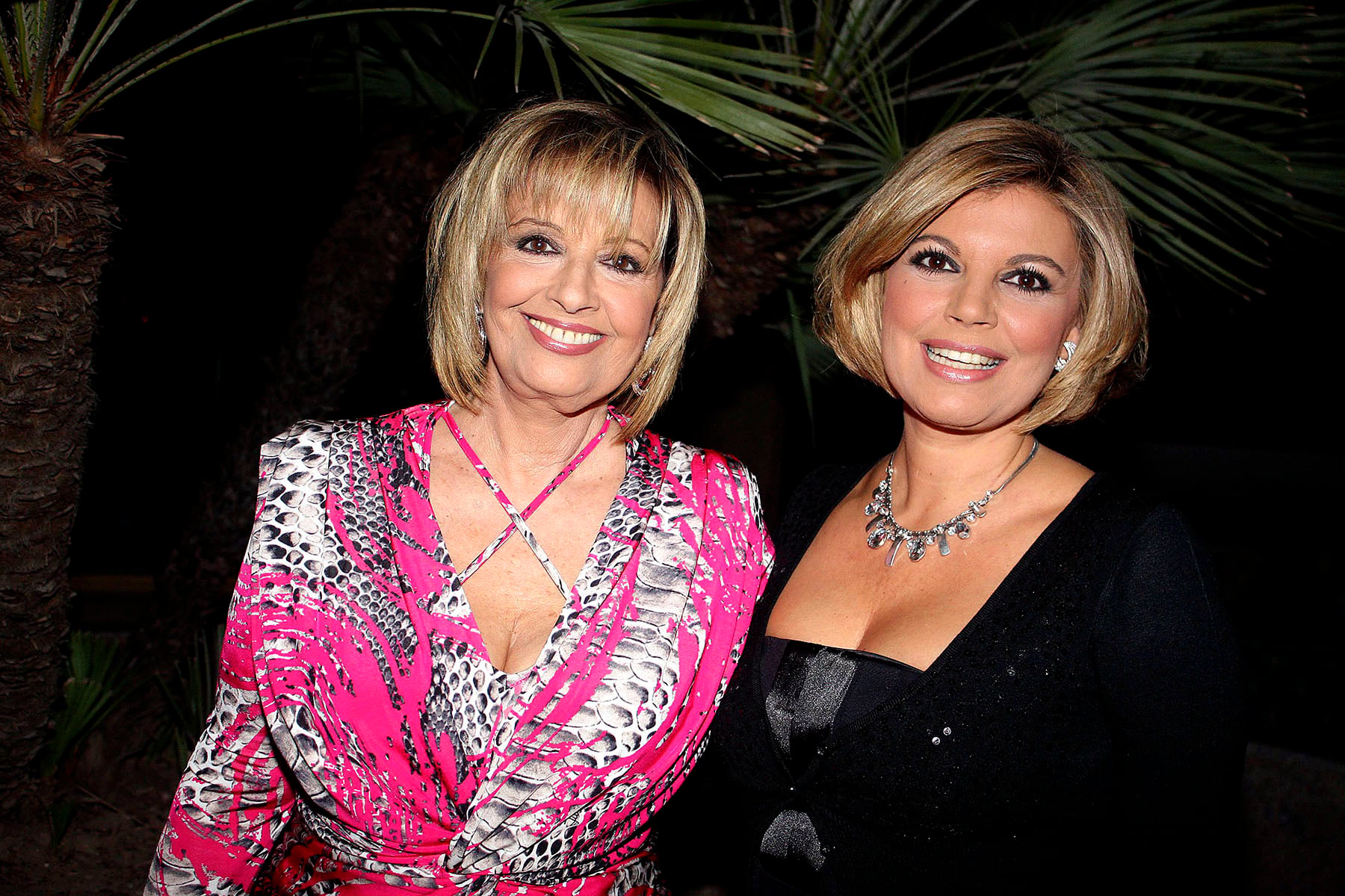 Mar&iacute;a Teresa Campos y Terelu posando / Gtres