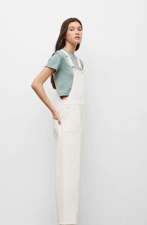 El peto denim de Mango Teen para las m&aacute;s bajitas
