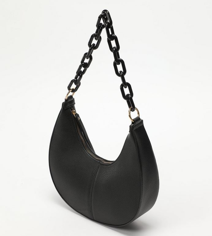 El bolso efecto piel de Lefties con asa de cadena