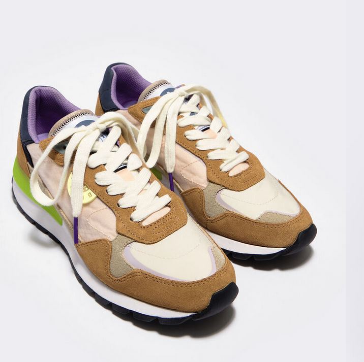 Las zapatillas de Bimba y Lola más coloridas para la vuelta a la rutina