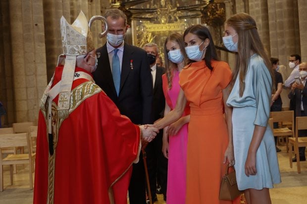 La Familia Real durante la ofrenda al Ap&oacute;stol / Gtres