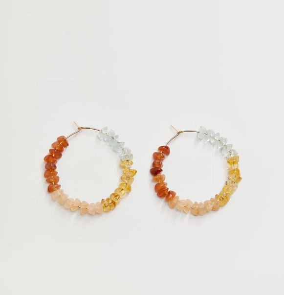 Los pendientes de Mango Outlet por menos de 8 euros que te har&aacute; sentir seguir de vacaciones