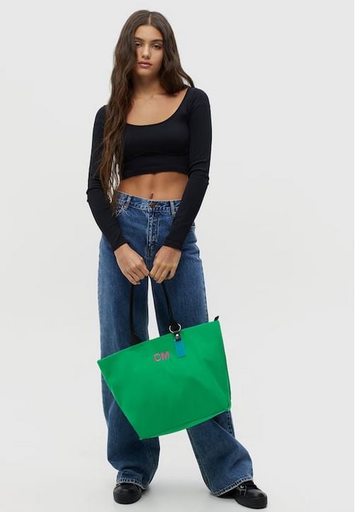 El bolso shopper de Pull&Bear, personalizable y d&oacute;nde meter el ordenador