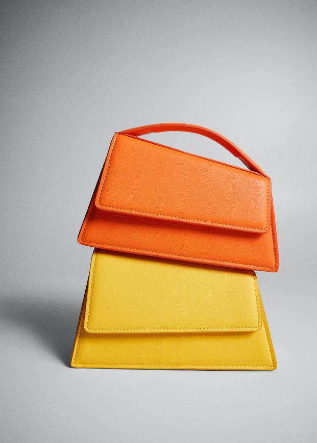 Mango tiene la versi&oacute;n 'low cost' del bolso geom&eacute;trico m&aacute;s envidiado de Attico