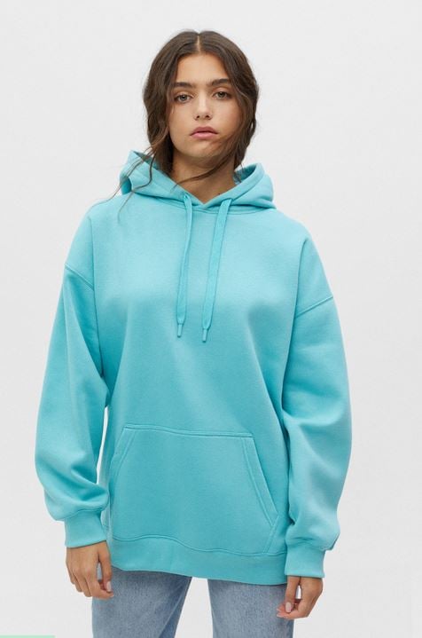 La sudadera oversize con capucha de Pull&Bear para ir a la universidad: &iexcl;Hay en 12 colores!