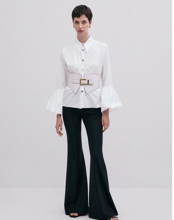 La camisa de manga abullonada de Massimo Dutti Studio que no puede faltar en tu armario