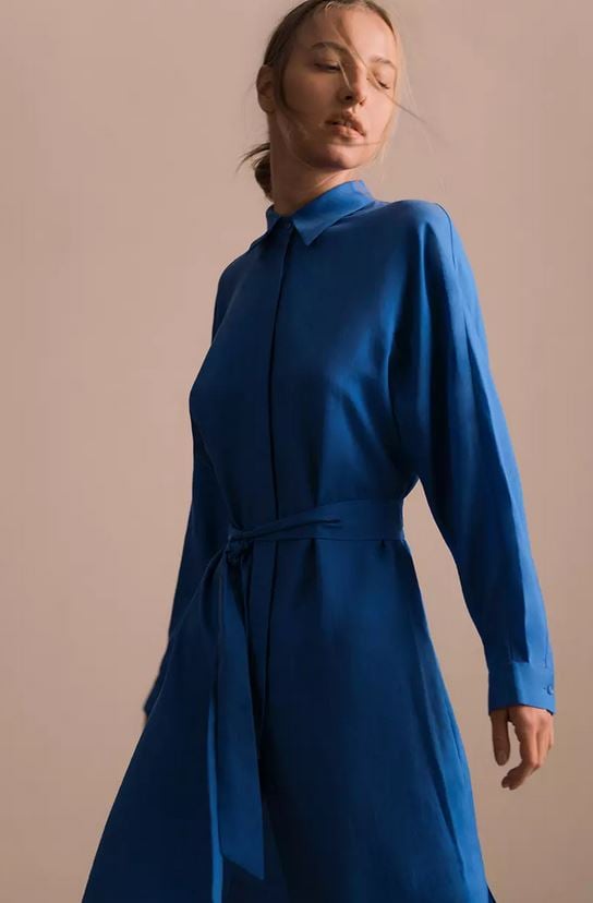 El vestido camisero de Primark de azul que va a ser lo m&aacute;s en oto&ntilde;o