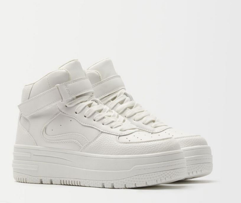 Las zapatillas de Bershka que te recordar&aacute;n a las m&iacute;ticas Nike