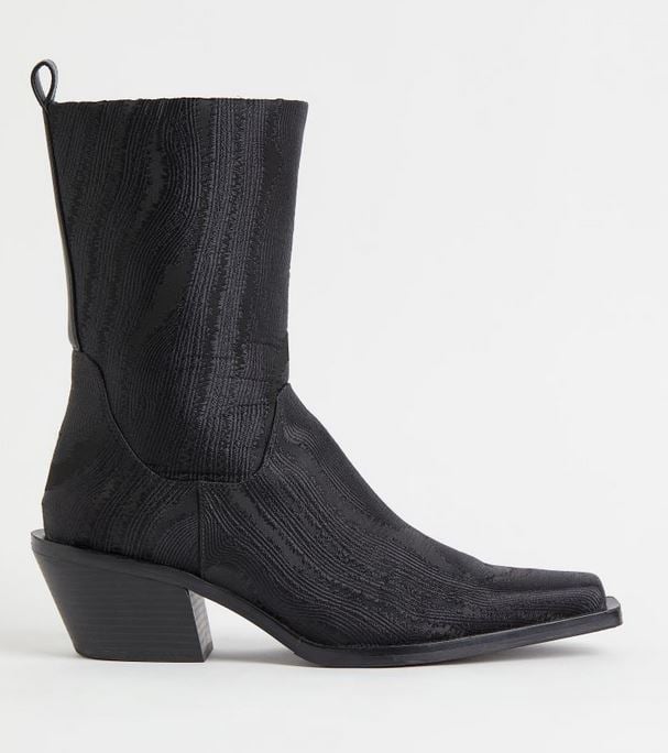 Las botas cowboy que Mar&iacute;a Pombo va a lucir este oto&ntilde;o
